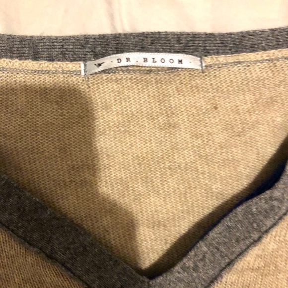 Dr. Bloom sweater with pineapples on the elbows - Picture 5 of 5